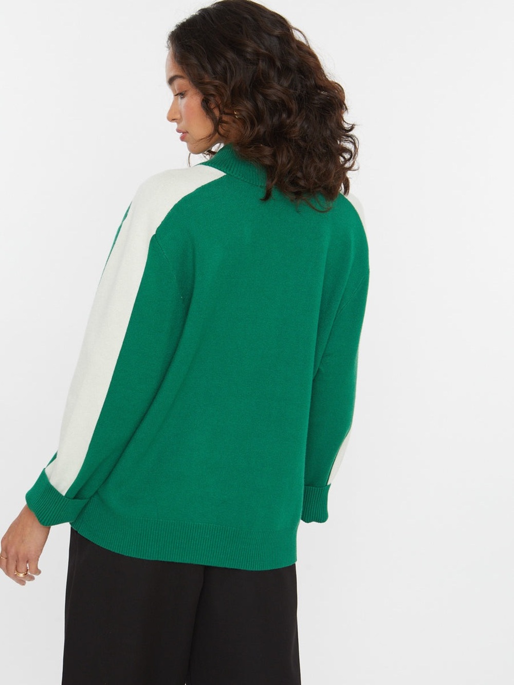 FRENCHMAUVE Clio
Colorblock Sweater - Picture 4 of 7